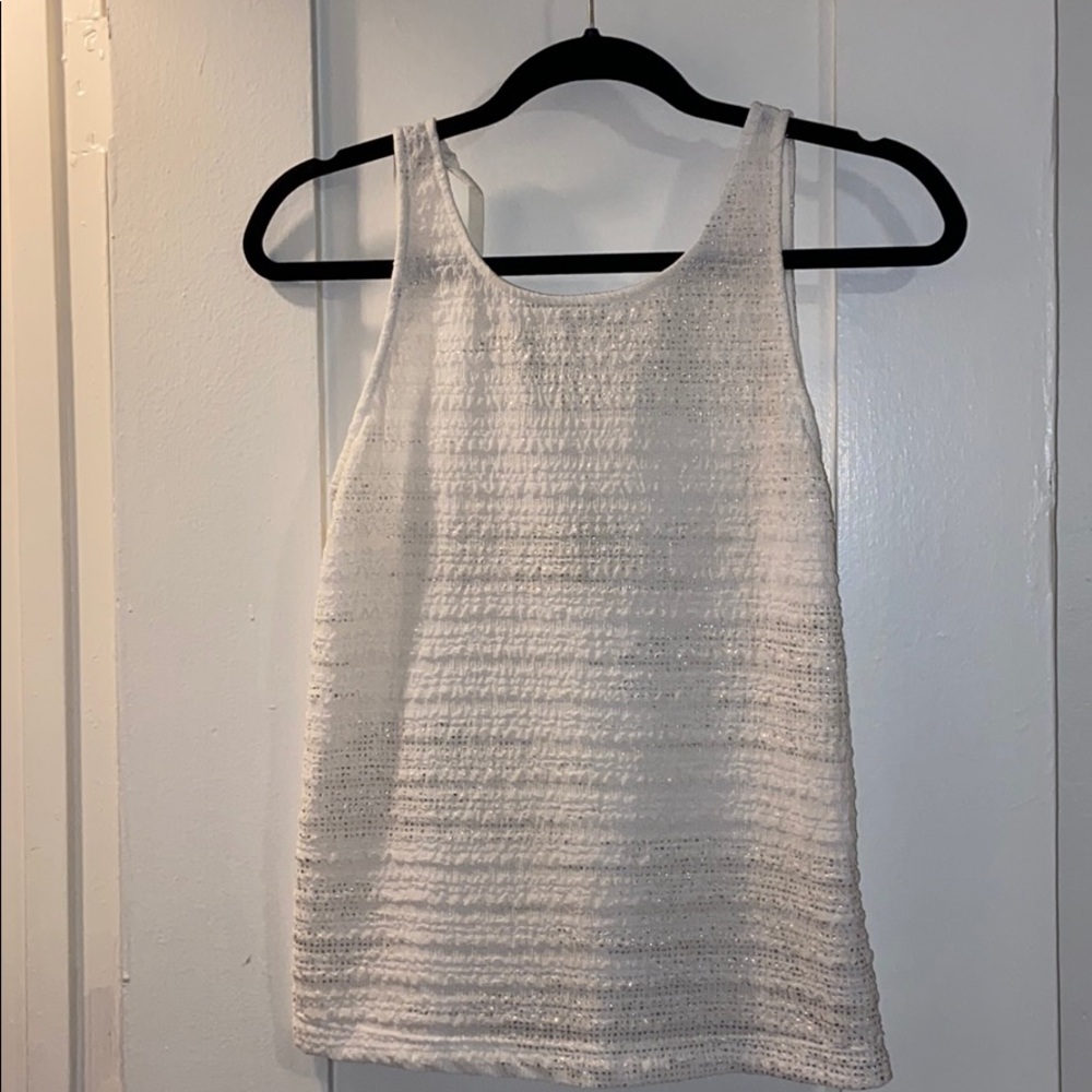 White tank